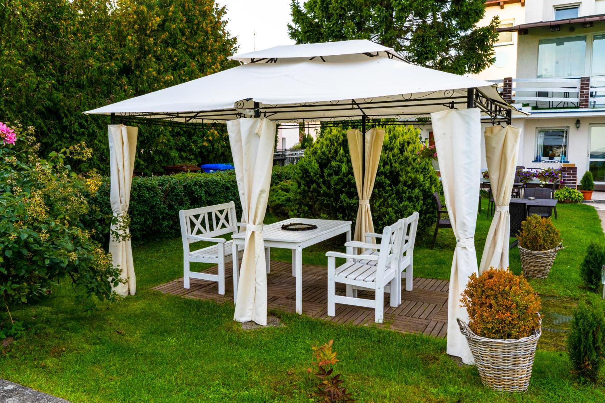 Avista Mielno Hotell Unieście Exteriör bild