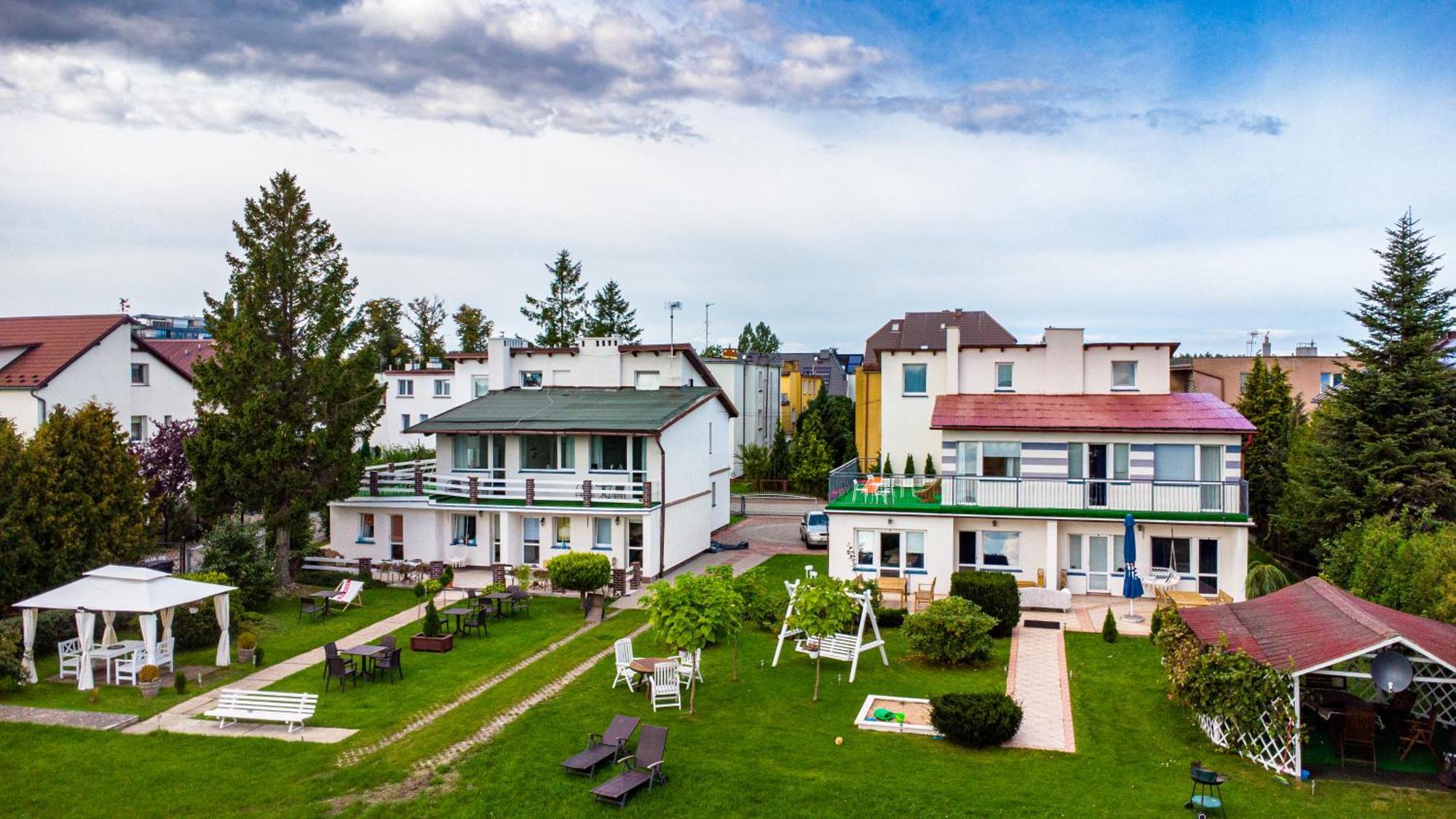 Avista Mielno Hotell Unieście Exteriör bild