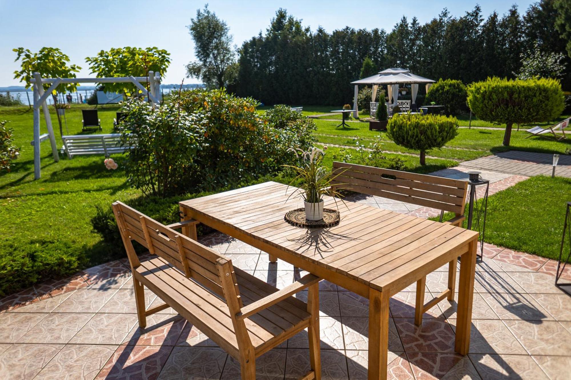 Avista Mielno Hotell Unieście Exteriör bild
