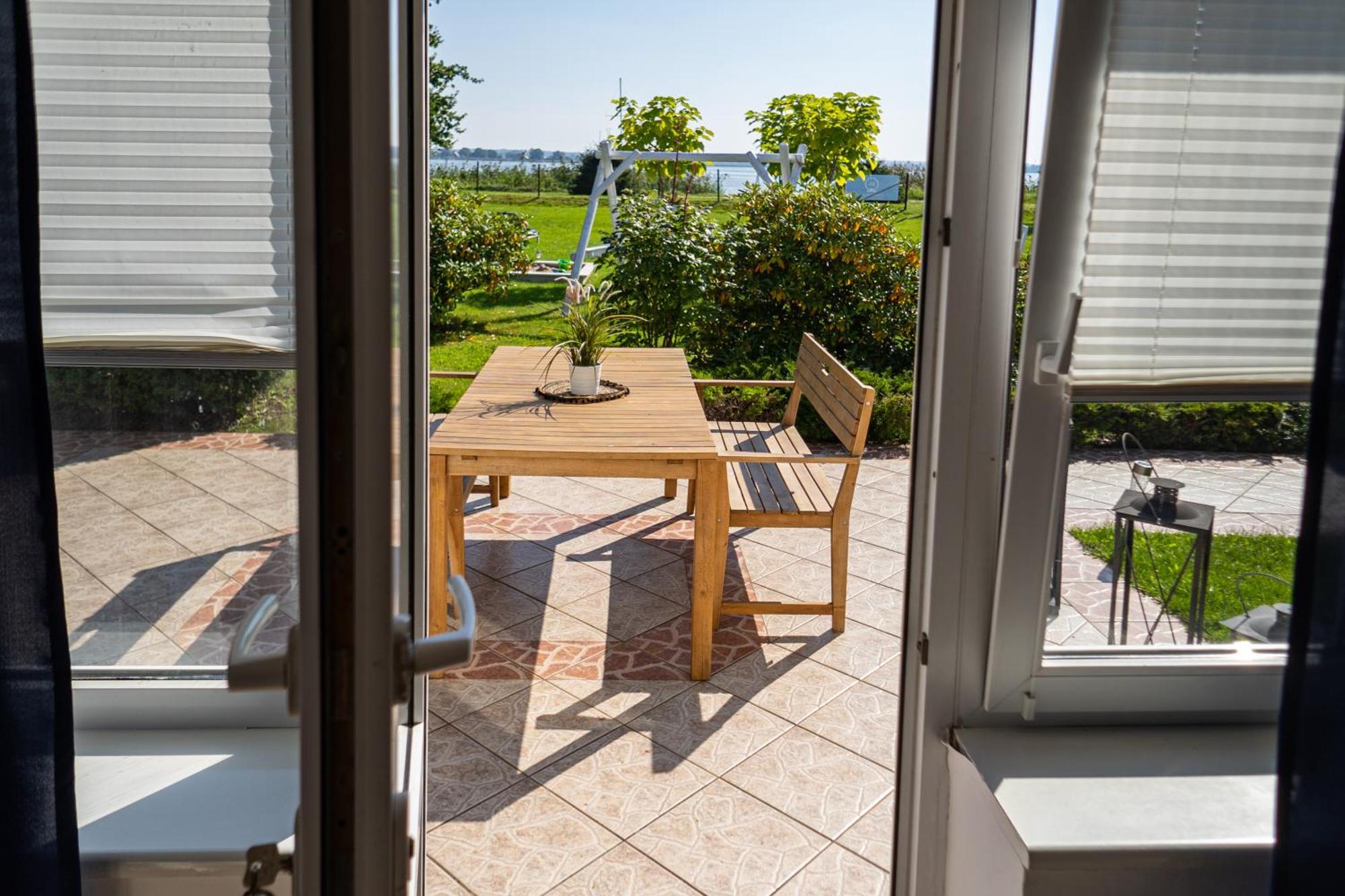 Avista Mielno Hotell Unieście Exteriör bild