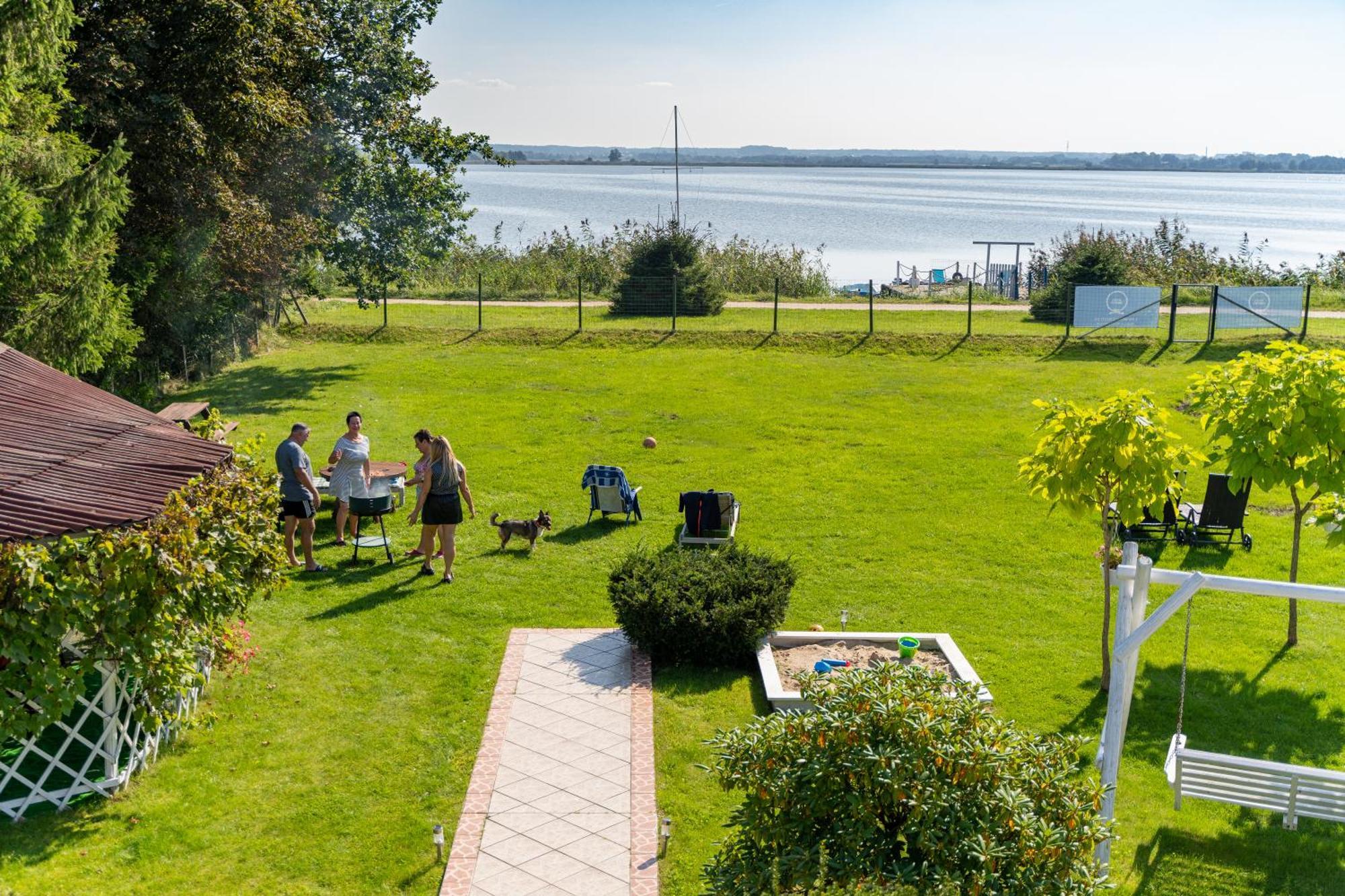 Avista Mielno Hotell Unieście Exteriör bild